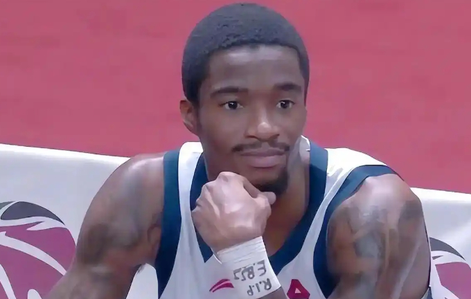 广东男篮主场惨败辽宁，杜锋指导面临下课危机