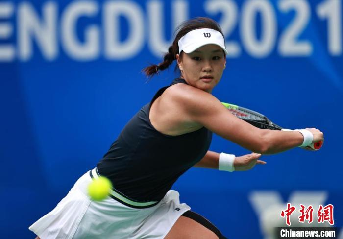 成都大运会网球赛中国女单夺金 女双混双摘银