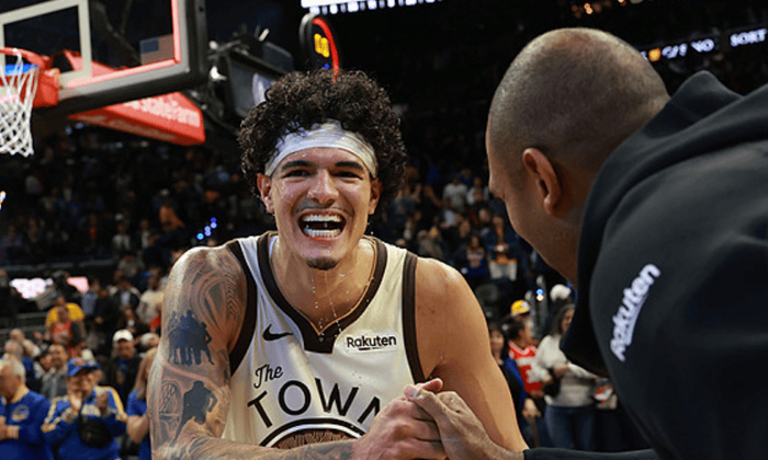 勇士力克篮网 桑托斯31分展现爆发力 科尔信心助