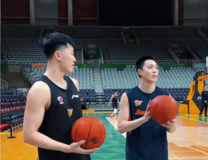 广东队力克江苏队杜锋力挺张皓嘉记者痛批其天